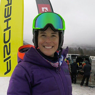 Danielle Nichols SkiEssentials Ski Test Headshot