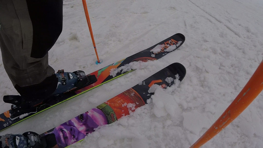 2019 ARMADA ARV 106 SKIS