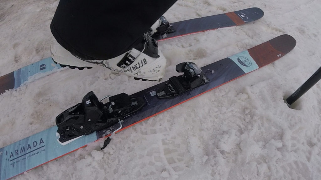 2019 ARMADA TRACER 108 SKIS