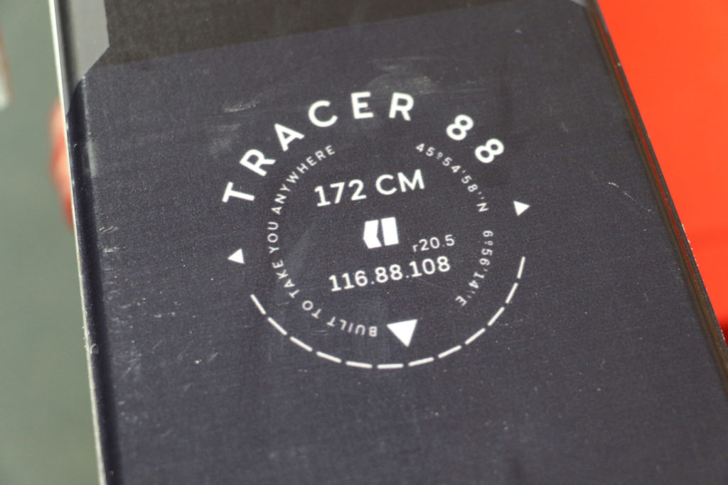 2021 ARMADA TRACER 88