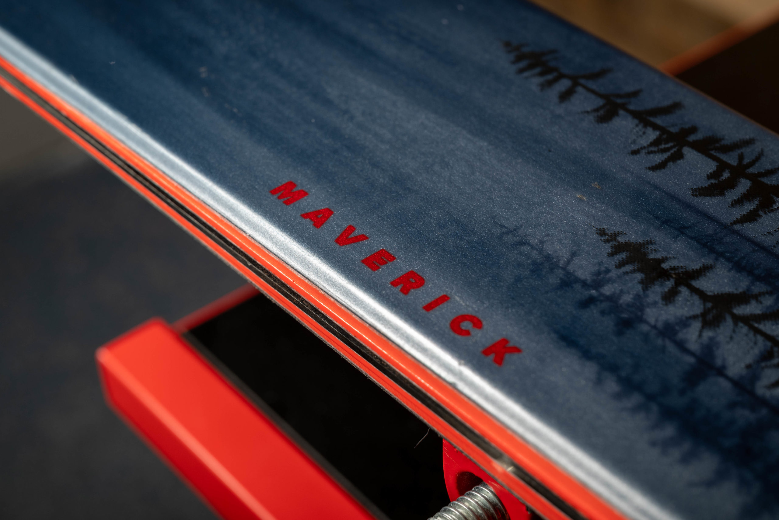 2023 Atomic Maverick 86 C Skis