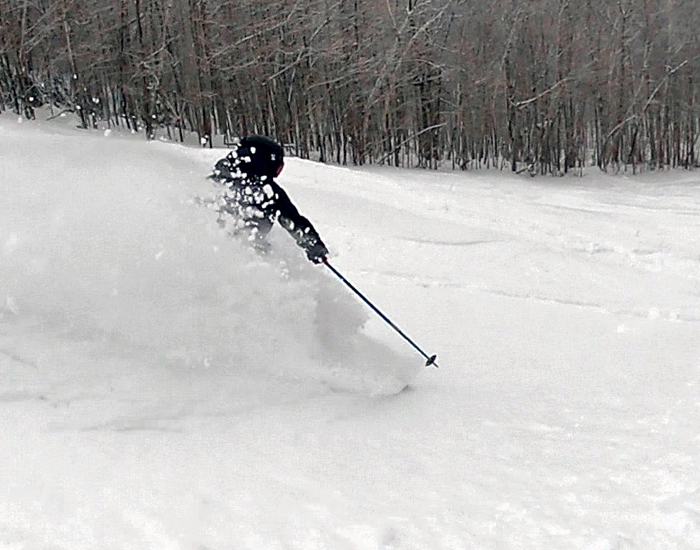 2021 Black Crows Justis Ski Review: Half Width Action Image 1
