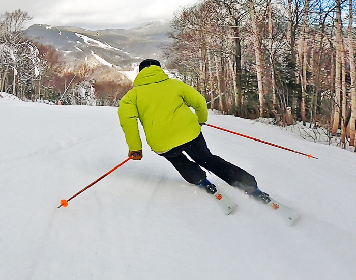 2021 Kastle MX88 Ski Review: Half Width Action Image 2