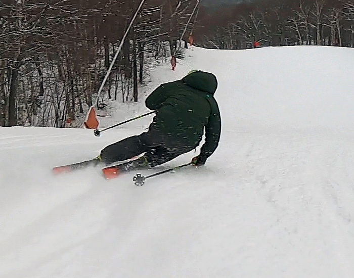 2022 Volk Mantra M6 Ski Review: Half Width Action Image 1