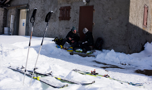 Top Five Fridays January 1, 2021: Chamonix Ski Scene Image