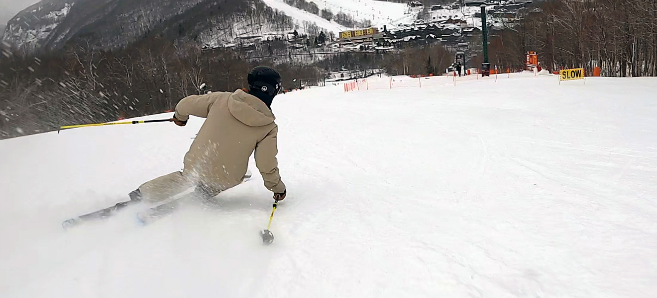 2022 Dynastar M-Free 99 Ski Review: Full Width Action Image 1