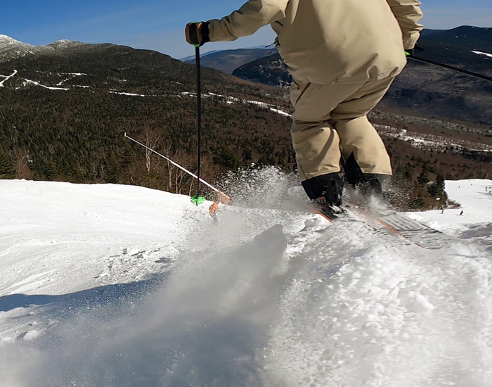 2022 Black Crows Serpo Ski Review: Half Width Action Image 2