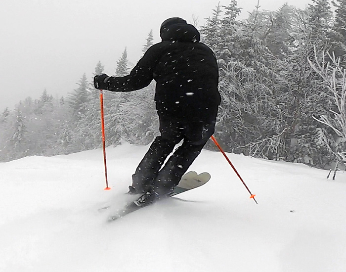 2022 Stockli Stormrider 102 Ski Review: Half Width Action Image 2