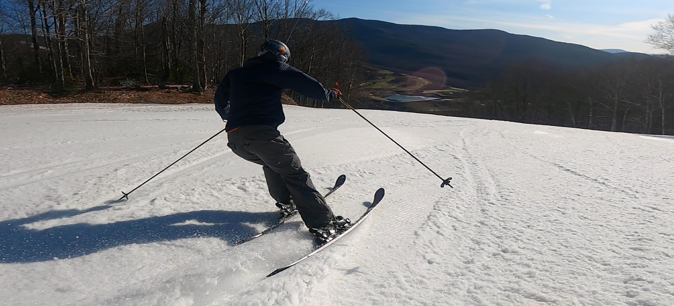 2022 Stockli Stormrider 102 Ski Review: Full Width Action Image 2