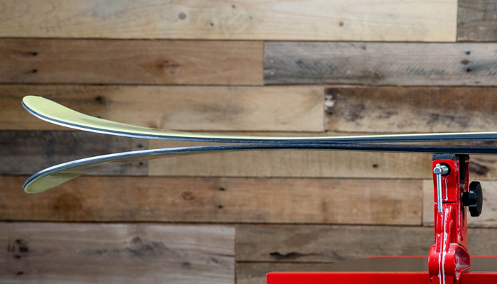 2023 Salomon QST Stella 106 Skis: 2023 Salomon QST Stella 106 Skis Tip Rocker Profile Image